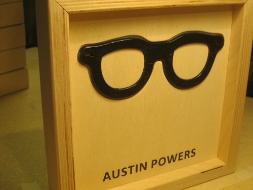 cut-famous-glasses (27)