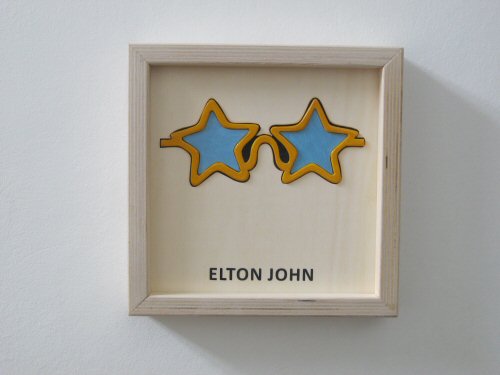 cut-famous-glasses (49)